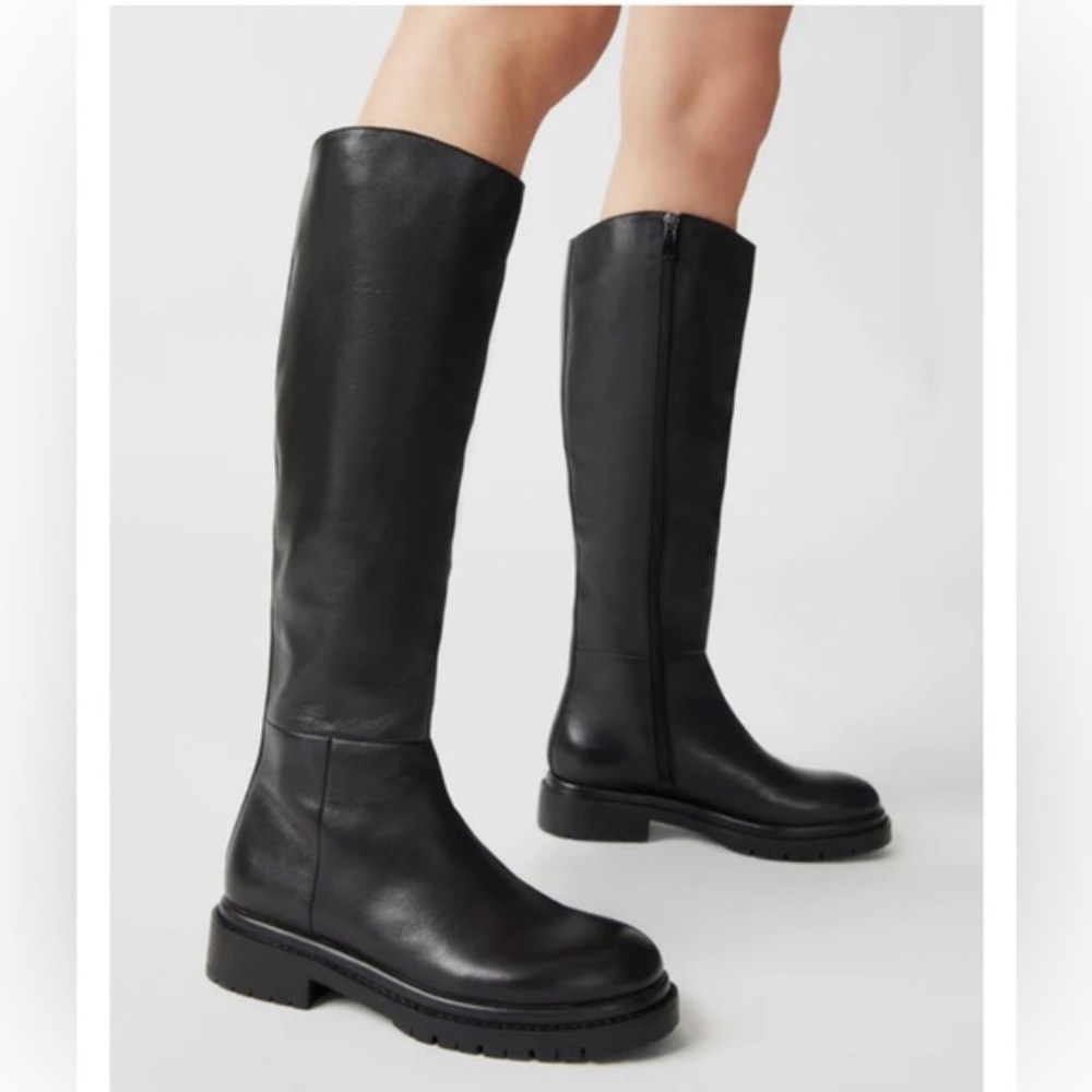 Steve Madden Raphaella Boots in Black Leather